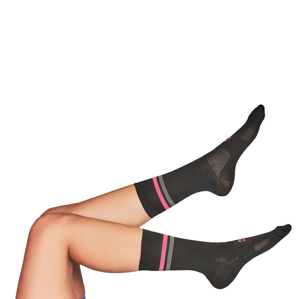 Media Ciclismo Rombito Negro Linea Fucsia Gris 7"